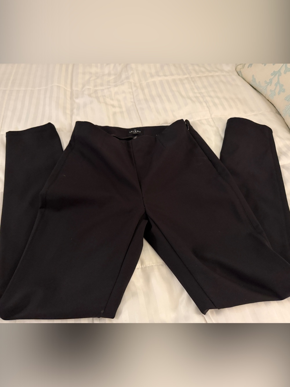 WHBM Skinny Ankle Black      Dress Pants